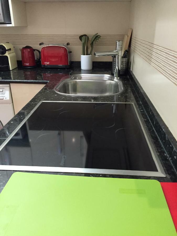 I19 - One Bedroom Apartment Madrid Bagian luar foto